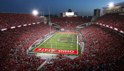 开云体育官网-克瓦拉茨赫利亚打出统治级数据，喀麦隆末节带走马赛，当个人英雄主义遭遇集体铁血