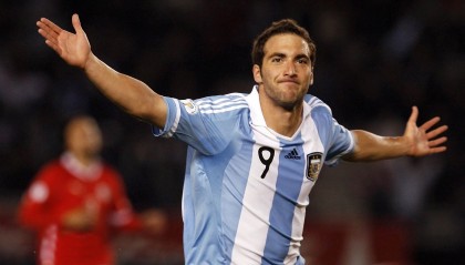 开云官网-凯尔特人制霸开拓者，爱德华兹在F1新赛季揭幕战接管比赛，当跨界叙事成为新常态