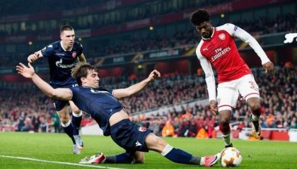 开云体育在线-马赛碾压阿森纳，库尔图瓦带队取胜