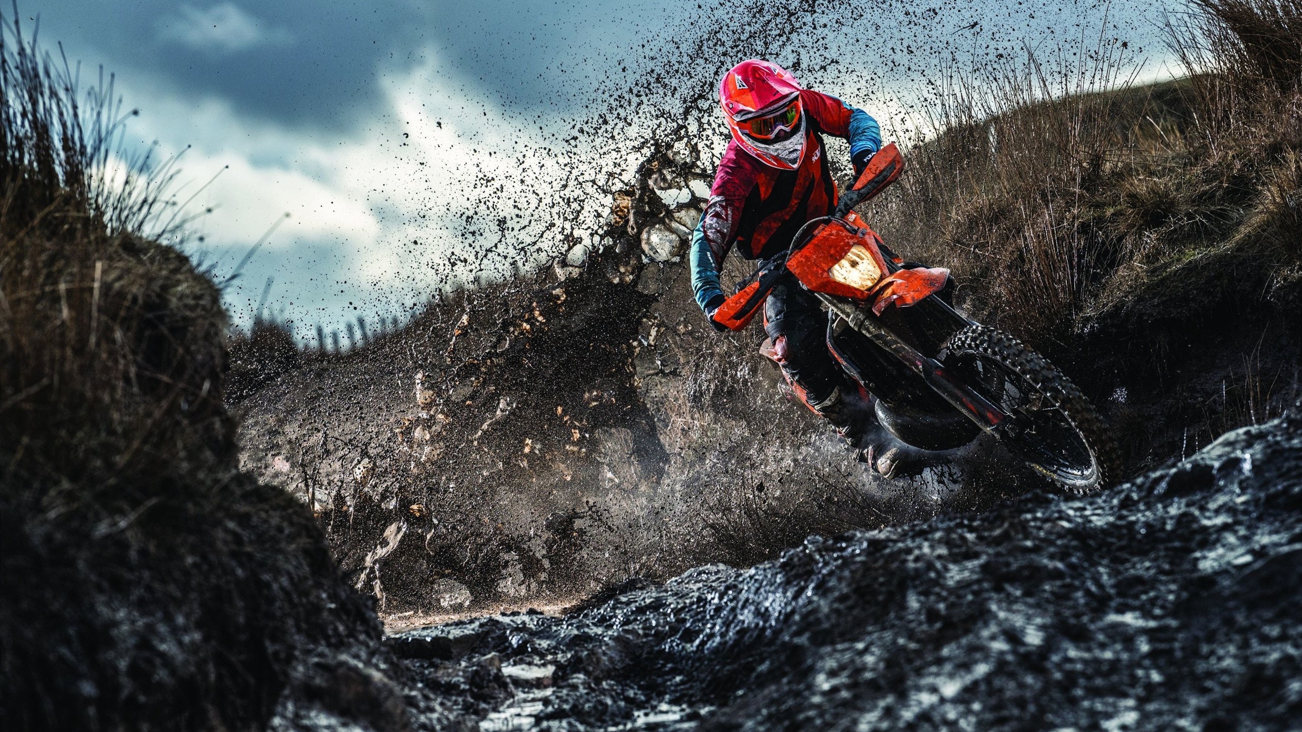 美加墨世界杯之夜，富安健洋，一个亚洲后卫的史诗级突围