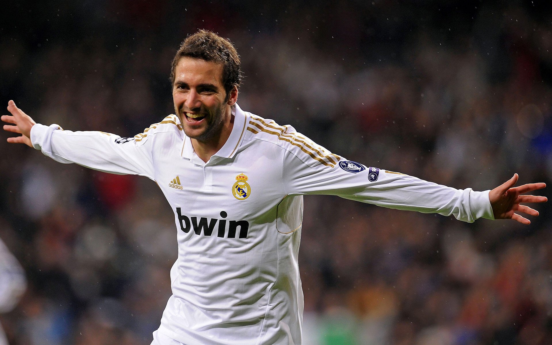 加维的火焰,当少年点燃北美大陆的足球之夜